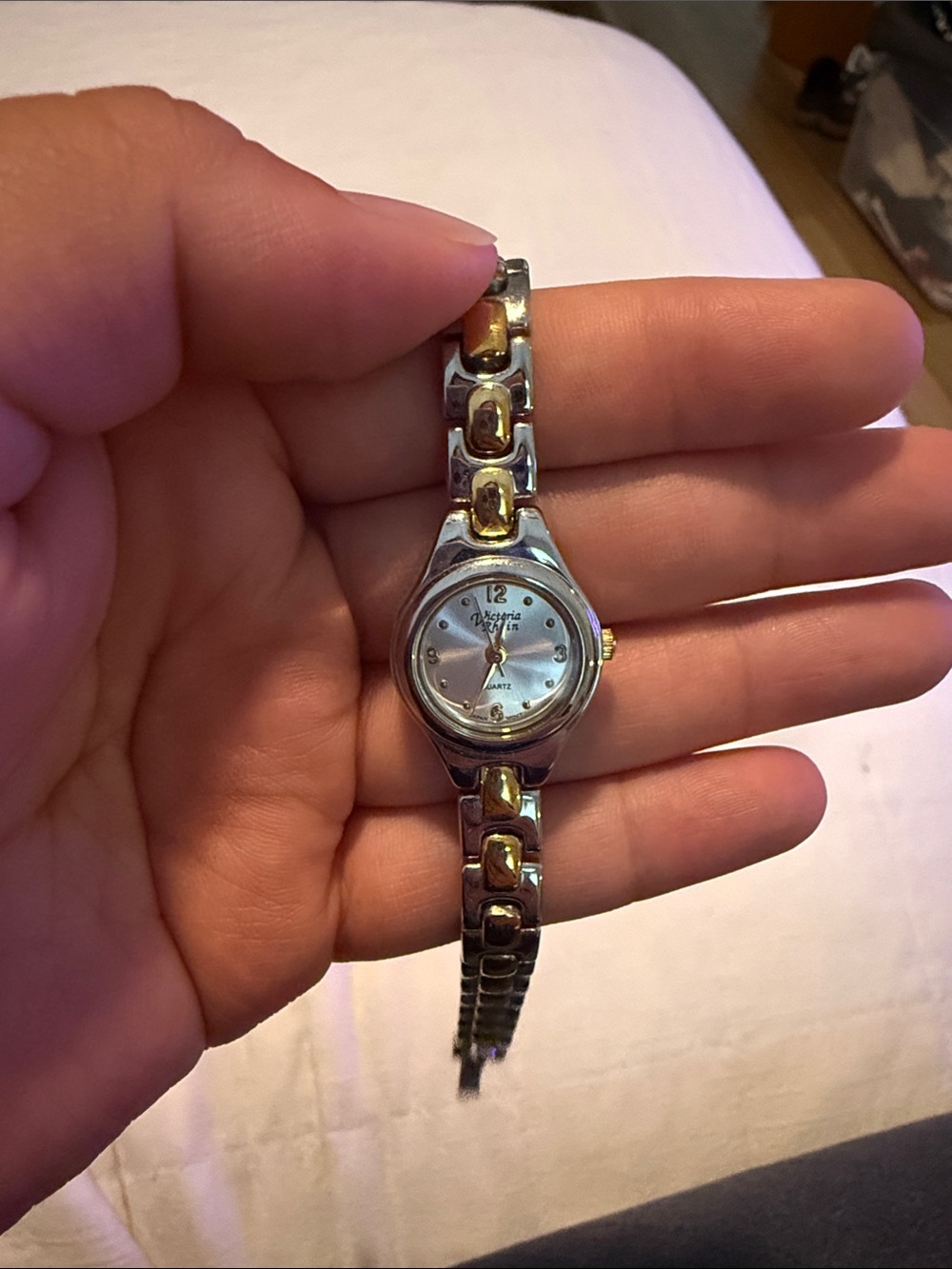 Victoria Rhein Watch - Picture 3 of 4